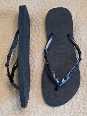Havaianas Metallic Blue Slim Flip Flop Sandal Pyramid Heart Studs 9 10 Rare